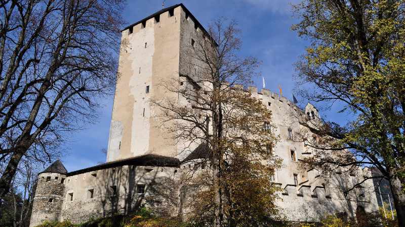 Oberforcherhof Leisach, Osttirol, Schloß Bruck Lienz